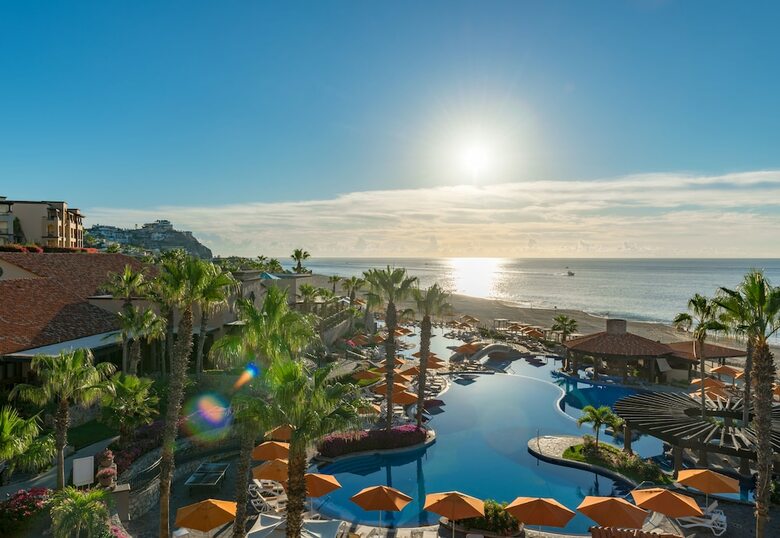 Hotel Pueblo Bonito Sunset Beach Resort & Spa