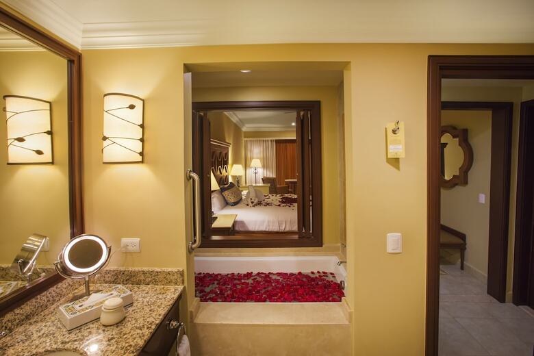 Hotel Pueblo Bonito Sunset Beach Resort & Spa