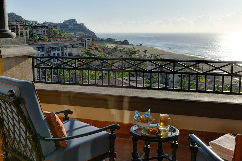 Hotel Pueblo Bonito Sunset Beach Resort & Spa