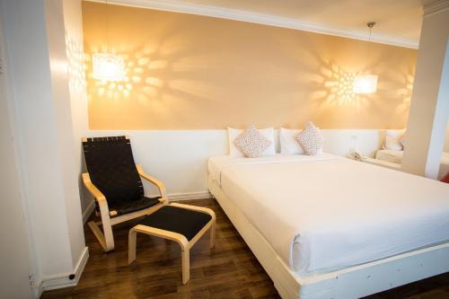 Hotel First House