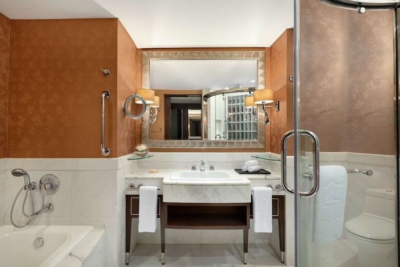 Hotel Shangri-la Bangkok