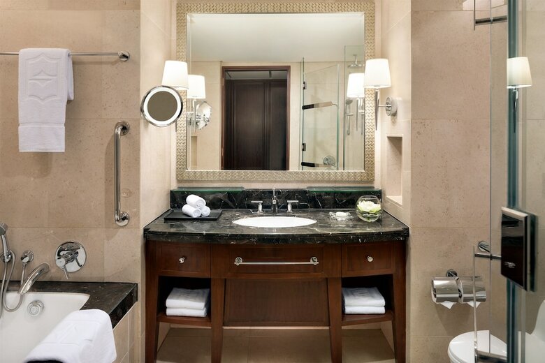 Hotel Shangri-la Bangkok