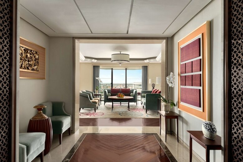 Hotel Shangri-la Bangkok