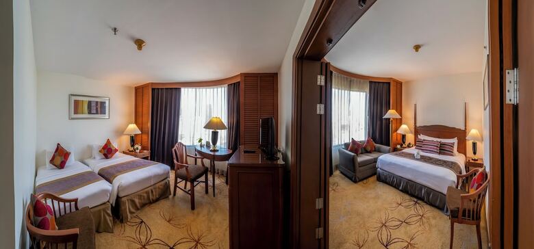 Hotel Century Park