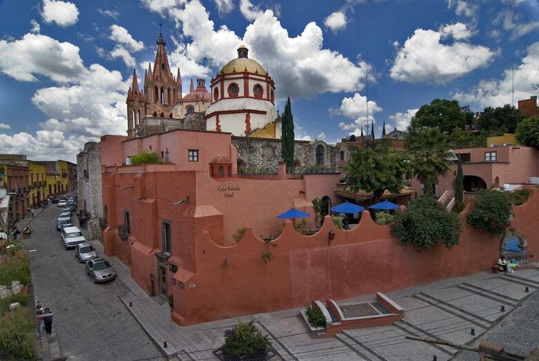 Hotel Casa Rosada