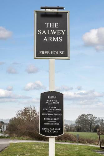 Hotel The Salwey Arms