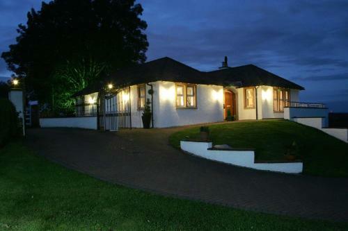 Ayrs And Graces - Luxury Bed And Breakfast