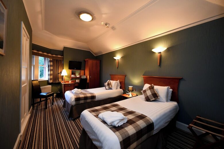 Hostal Savoy Park Hotel