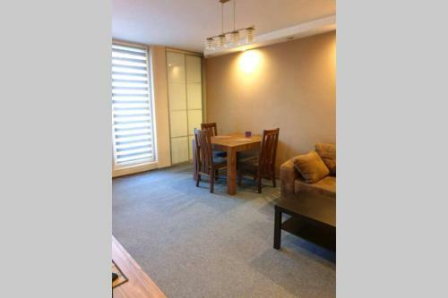 Silent Apartment No Parties Allowed