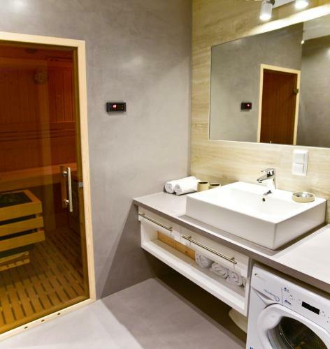 Apartament Dwupoziomowy Z Saun? - Apartamentuj