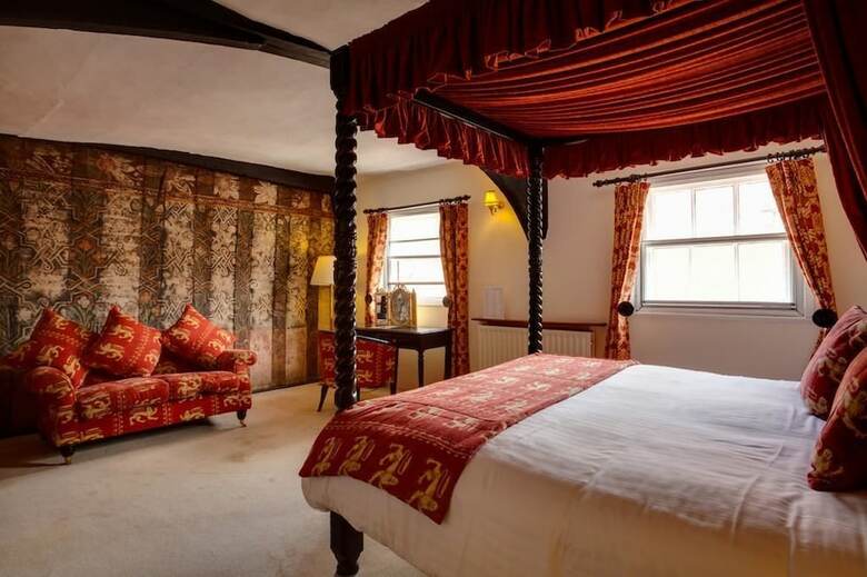 Posada The Saracens Head Hotel