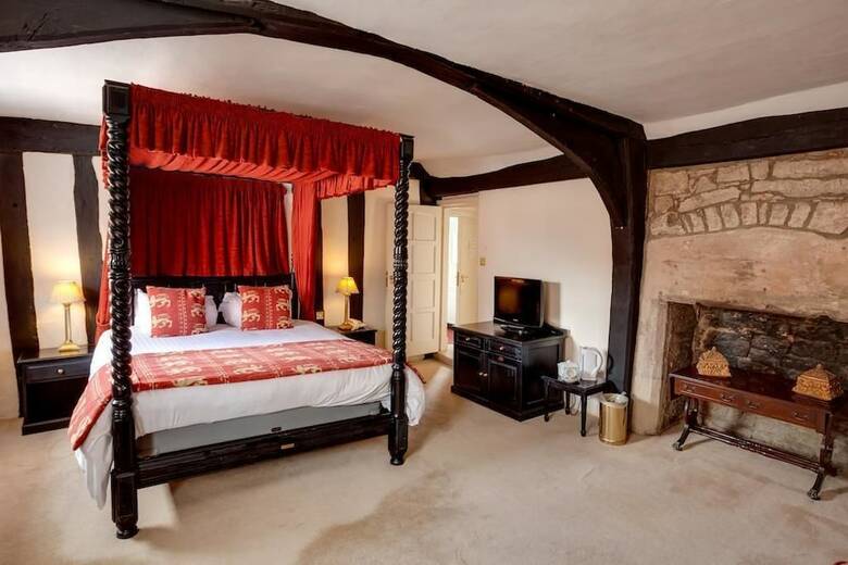 Posada The Saracens Head Hotel