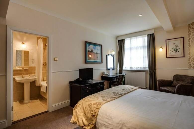 Posada The Saracens Head Hotel