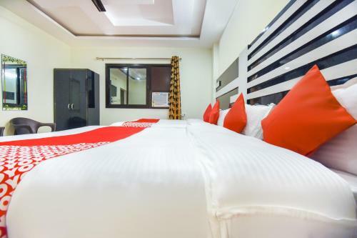 Vaccinated Staff - Oyo 69118 Hotel Relax