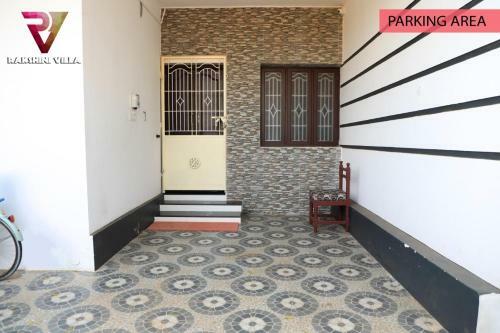 Rakshini Villa Rv Home Stay
