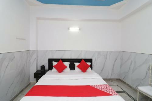 Hotel Oyo 26764 Tribhuvan Palace