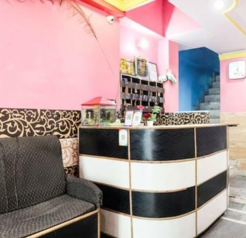 Hotel Asha Palace By Wb Inn, Kanpur