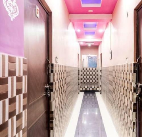 Hotel Asha Palace By Wb Inn, Kanpur