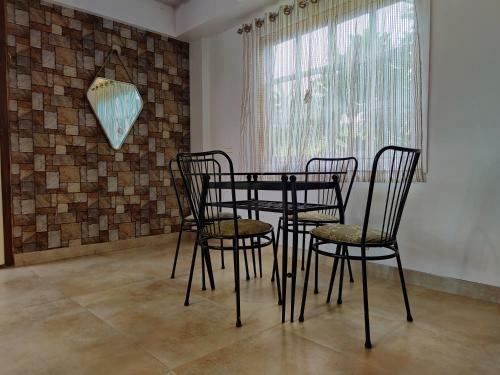 Villa Jenjon Karjat Resort - Casa Rosa
