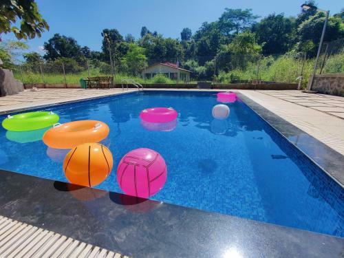 Villa Jenjon Karjat Resort - Casa Rosa
