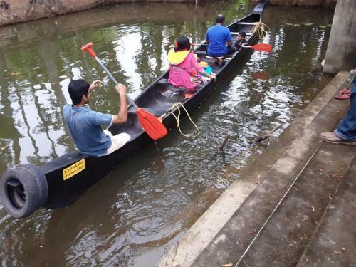 Kuttickattil Gardens With Kitchen