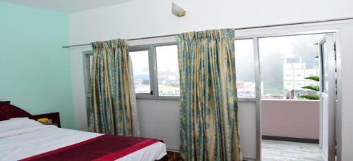 Fabhotel Kodai Breeze Residency