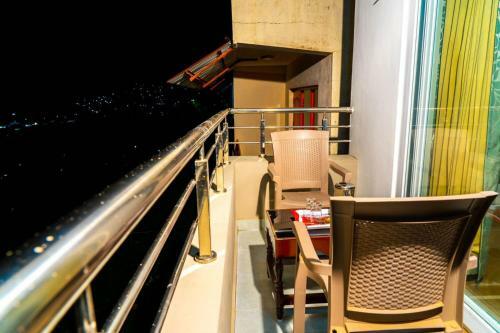 Hotel Yogi Cool Stay Residency