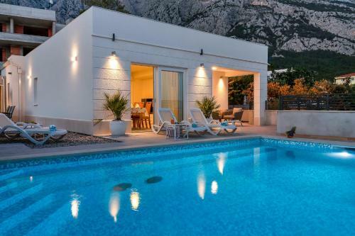 Villa Violet Salt Water Pool & Free Beach Parking