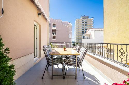 Modern Apartments, Close To The Beach