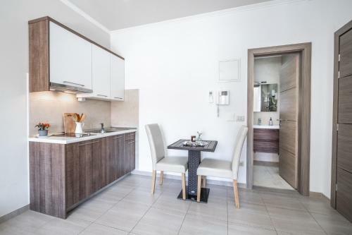 Modern Apartments, Close To The Beach