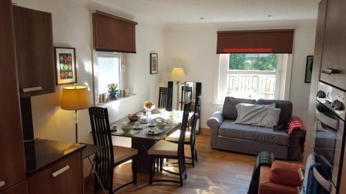 Bed & Breakfast Glenview
