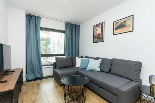 Awanport Rentyear Apartments