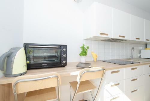 Feel Summer Vibes At 3br Panoramic View Apartment