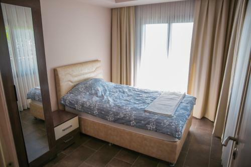 Alzuharia 5+1 �zel Havuzlu Private Villa