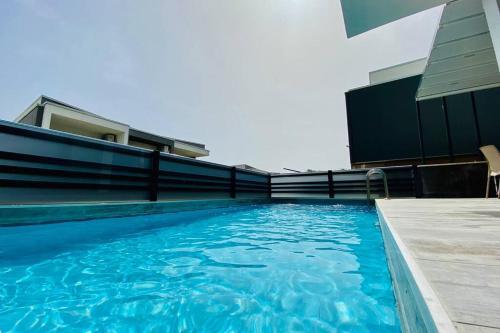 Kusadasi'nda Havuzlu L�x Villa Miray B2