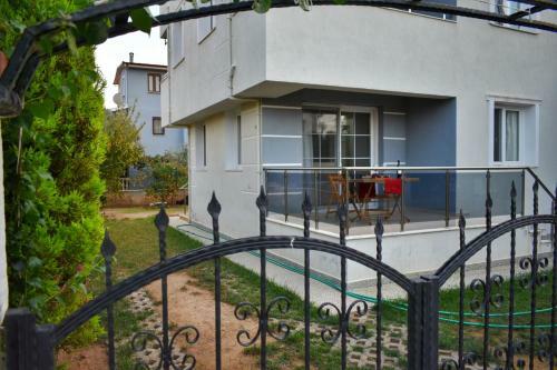 Villa Orlin's Summer House