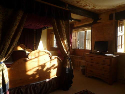 Hostal Cardynham House