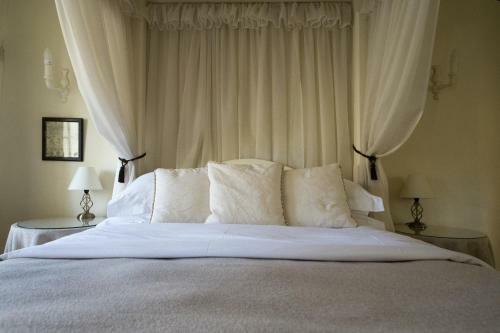 Hostal Cardynham House