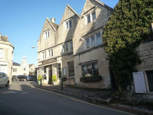 Hostal Cardynham House