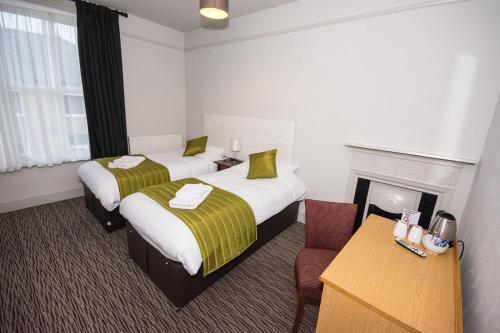 Hostal Captain Fryatt Guesthouse