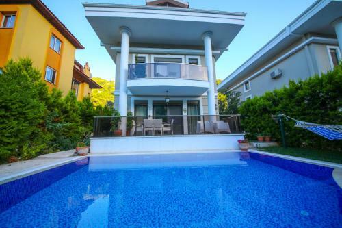 Villa Diva Icmeler Daily Weekly Rentals