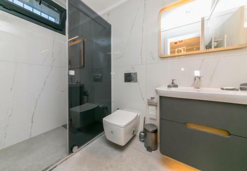 Villa Palmiye Icmeler Daily Weekly Rentals