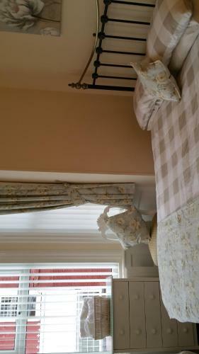 Hostal Kingswood Guest House