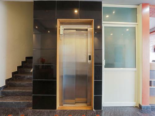 Hotel Capital O 84042 Nakshatraa Residency