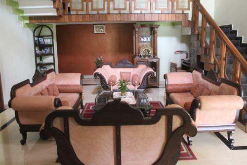 Whistling Woods Farm Stay