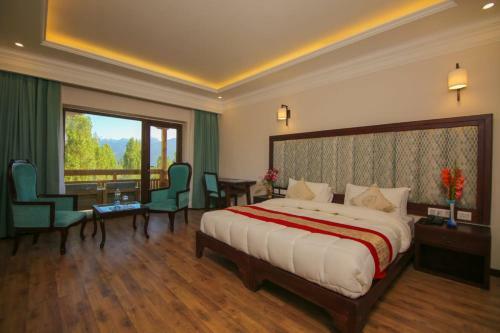 Samaya Hotel