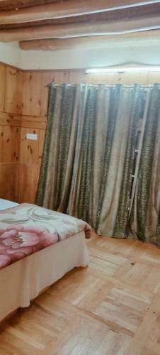 Hostal Parjing Guest House