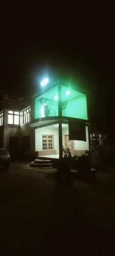 Hostal Parjing Guest House