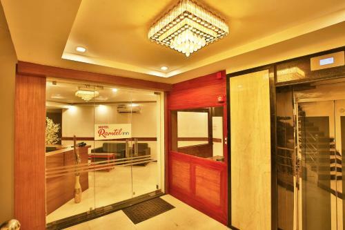 Hotel Ramtel Inn