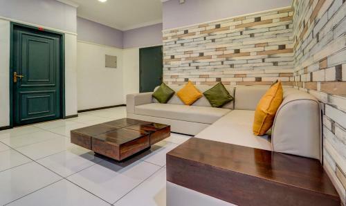 Hotel Treebo Trend Royal Apartmentts Madurai